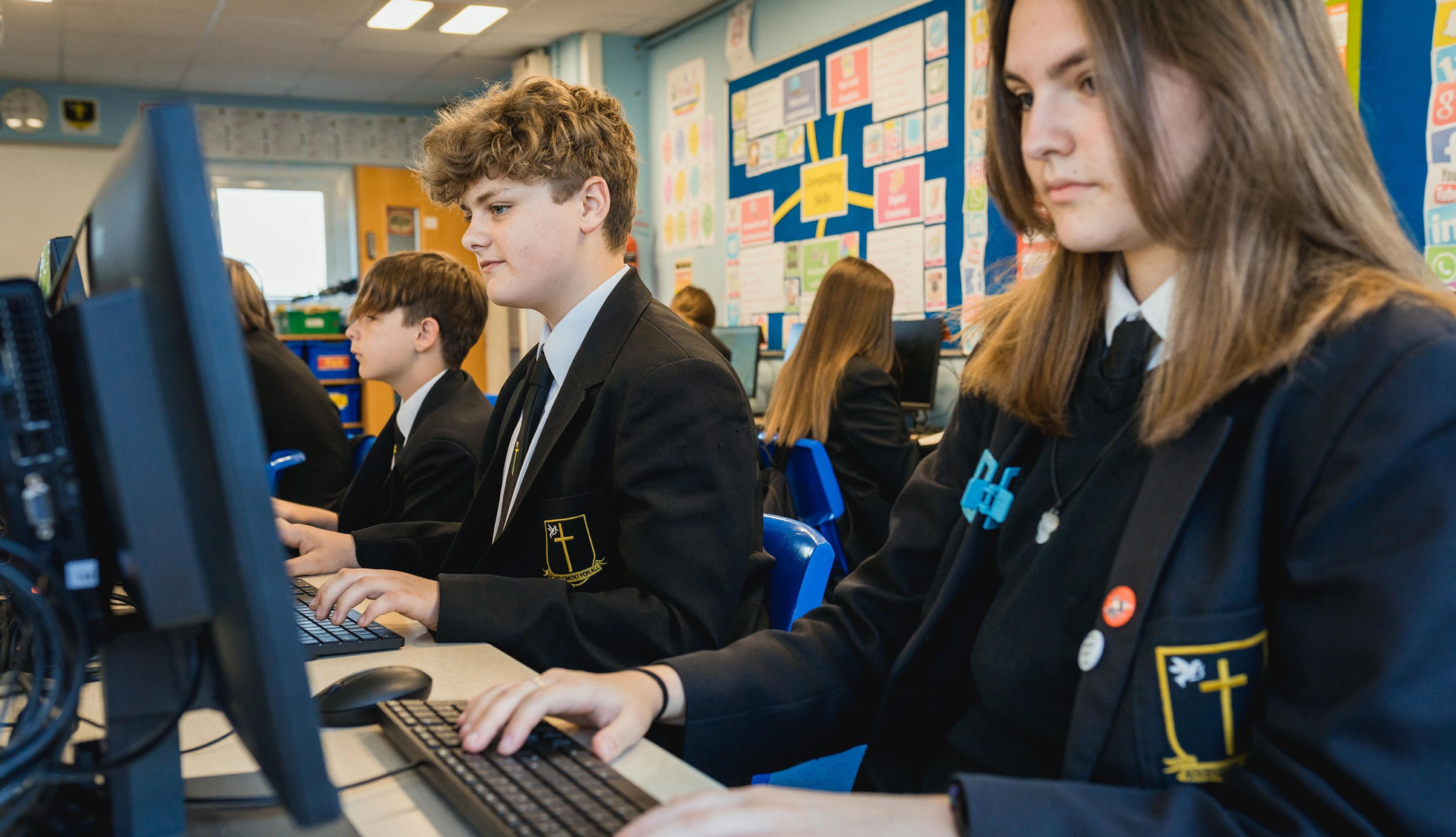 Children studying on the computers
